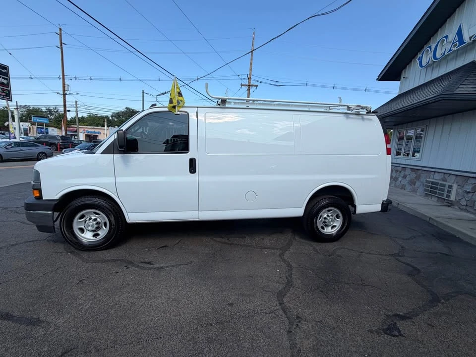 2020 Chevrolet Express - Image 7 of 17