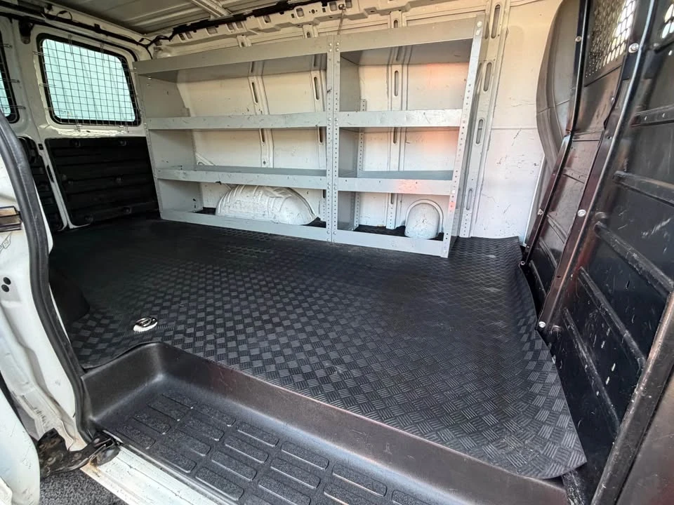 2020 Chevrolet Express - Image 12 of 17