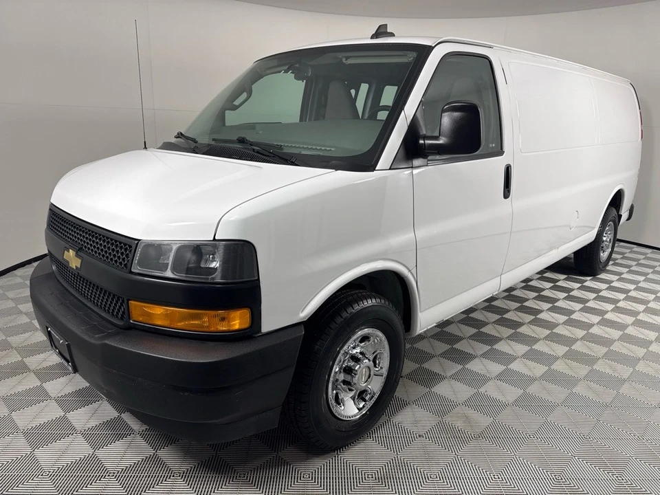 2020 Chevrolet Express - Image 7 of 12