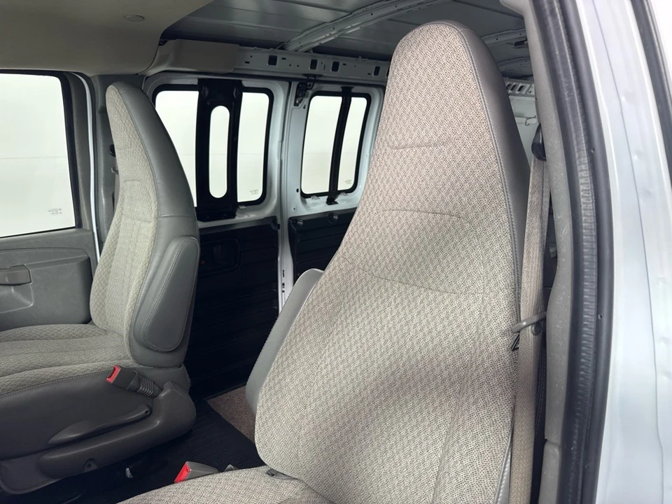 2020 Chevrolet Express - Image 11 of 12