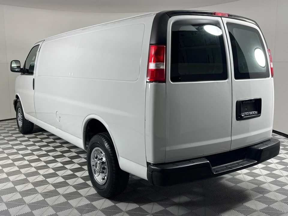2020 Chevrolet Express - Image 4 of 12