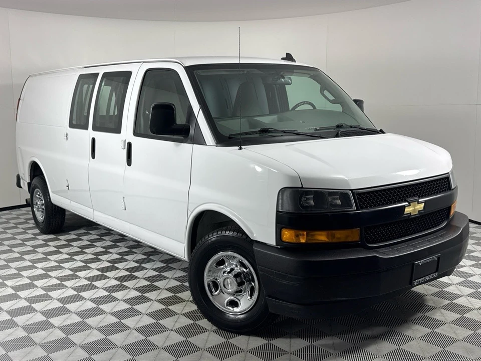 2020 Chevrolet Express - Image 2 of 12