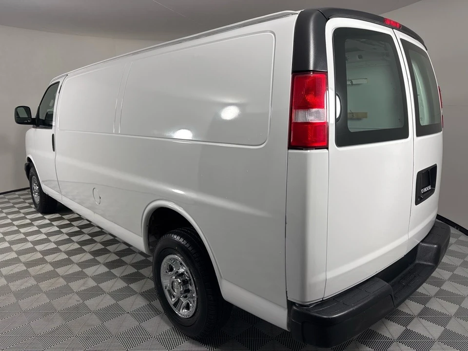 2020 Chevrolet Express - Image 5 of 12