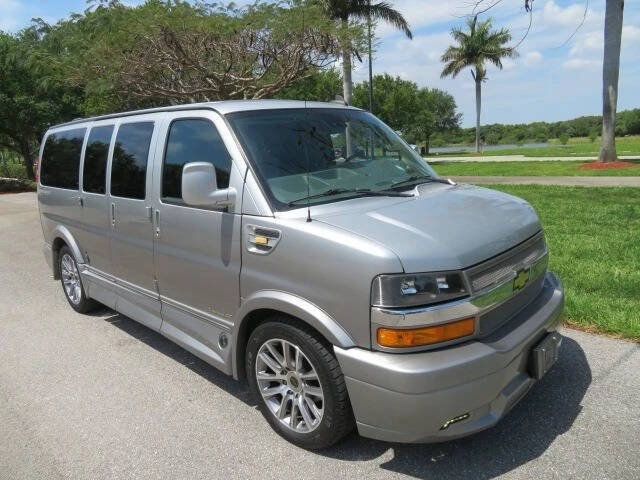 2020 Chevrolet Express - Image 21 of 21