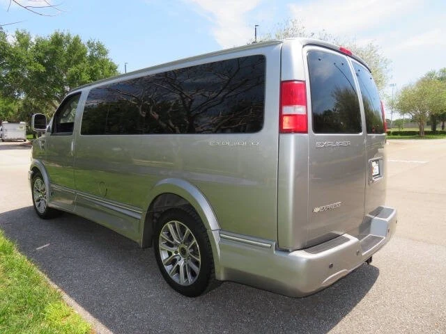 2020 Chevrolet Express - Image 14 of 21