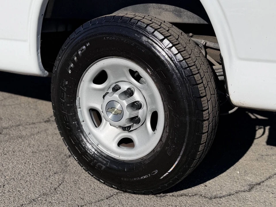 2020 Chevrolet Express - Image 12 of 20