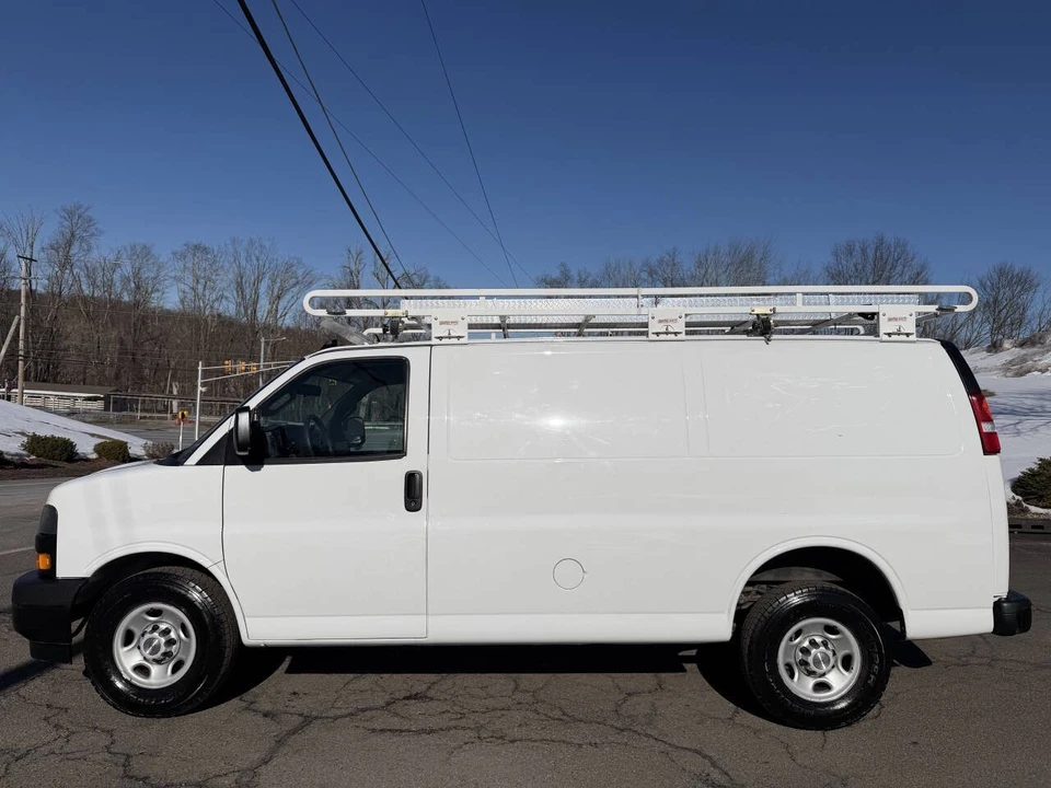 2020 Chevrolet Express - Image 13 of 20