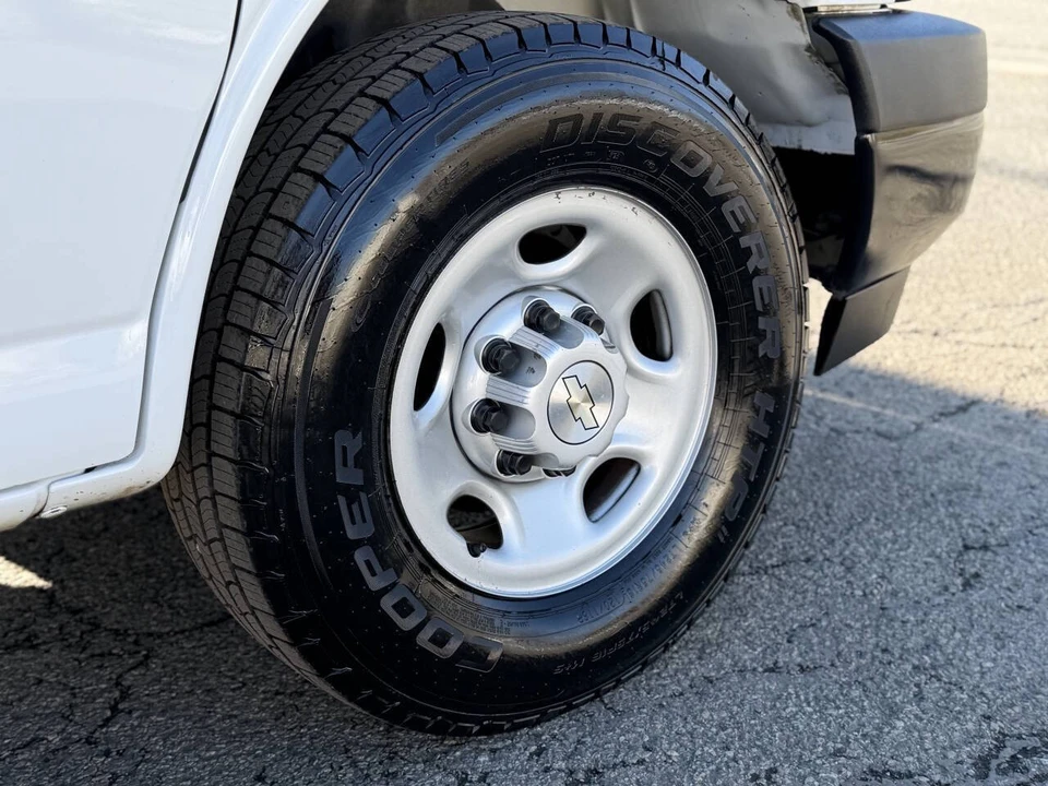 2020 Chevrolet Express - Image 15 of 20