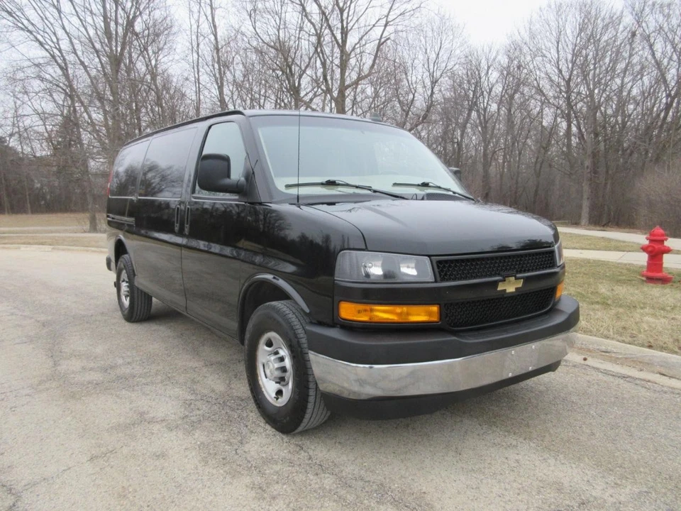 2020 Chevrolet Express - Image 20 of 21