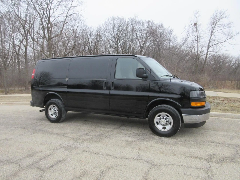 2020 Chevrolet Express - Image 3 of 21