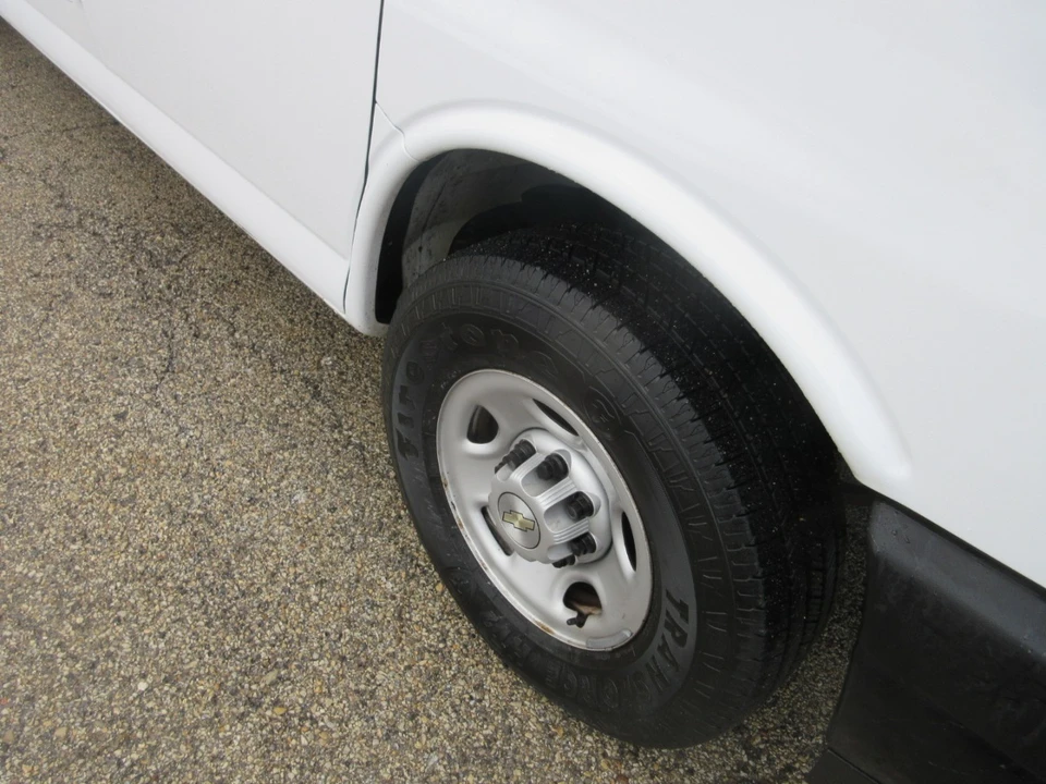 2020 Chevrolet Express - Image 18 of 21
