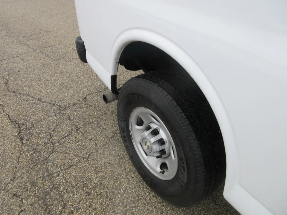 2020 Chevrolet Express - Image 20 of 21
