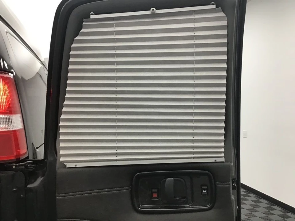 2020 Chevrolet Express - Image 11 of 12