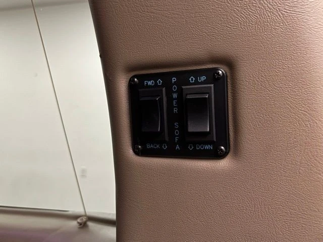 2020 Chevrolet Express - Image 10 of 12