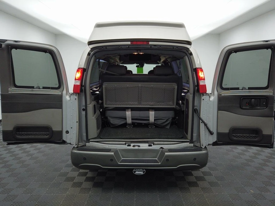 2020 Chevrolet Express - Image 6 of 12