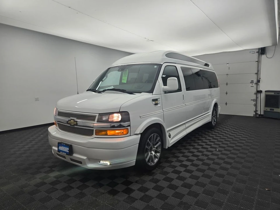 2020 Chevrolet Express - Image 11 of 12