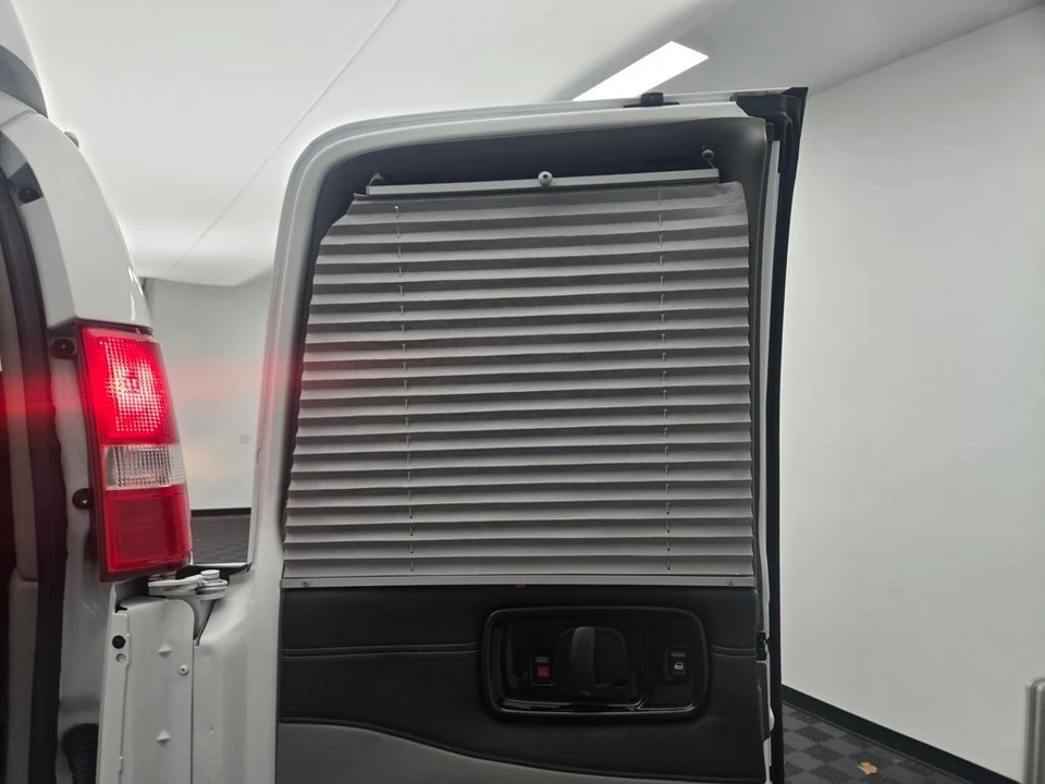 2020 Chevrolet Express - Image 9 of 12