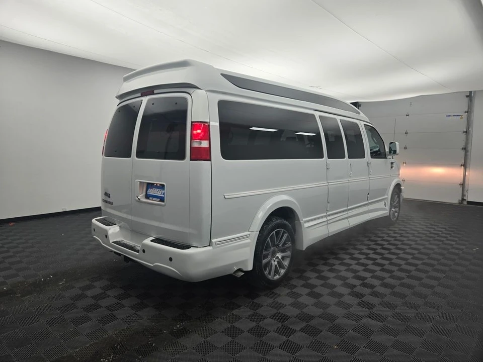 2020 Chevrolet Express - Image 3 of 12