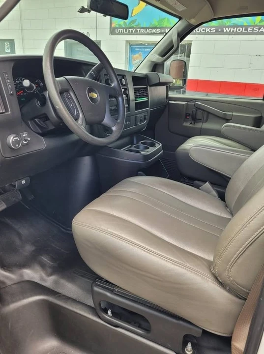 2020 Chevrolet Express - Image 8 of 11