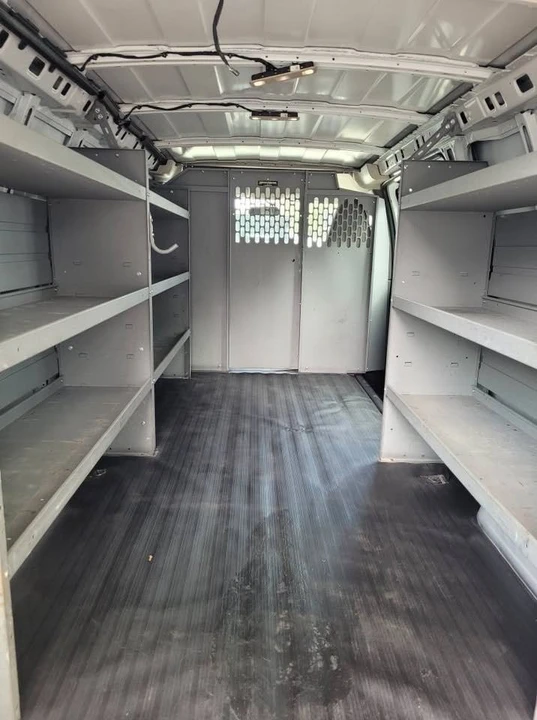 2020 Chevrolet Express - Image 7 of 11