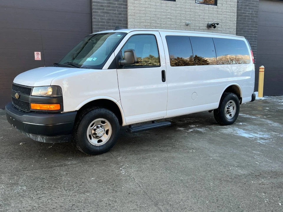 2020 Chevrolet Express - Image 5 of 21