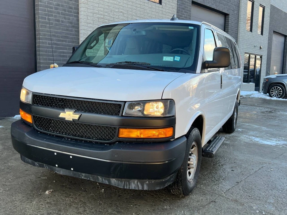 2020 Chevrolet Express - Image 4 of 21