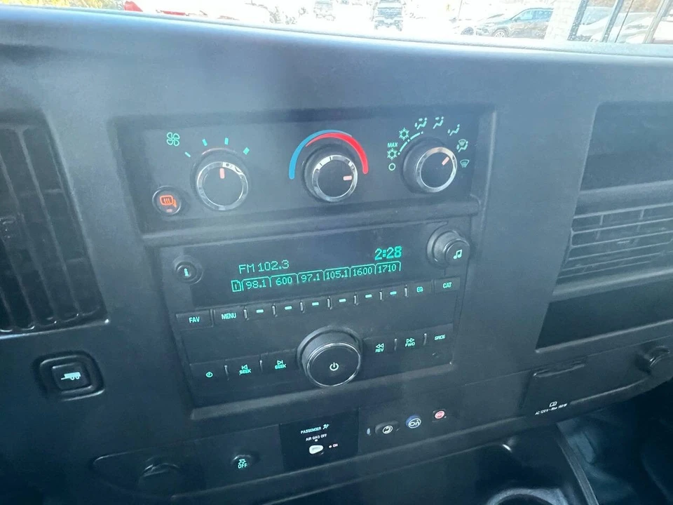 2020 Chevrolet Express - Image 21 of 21