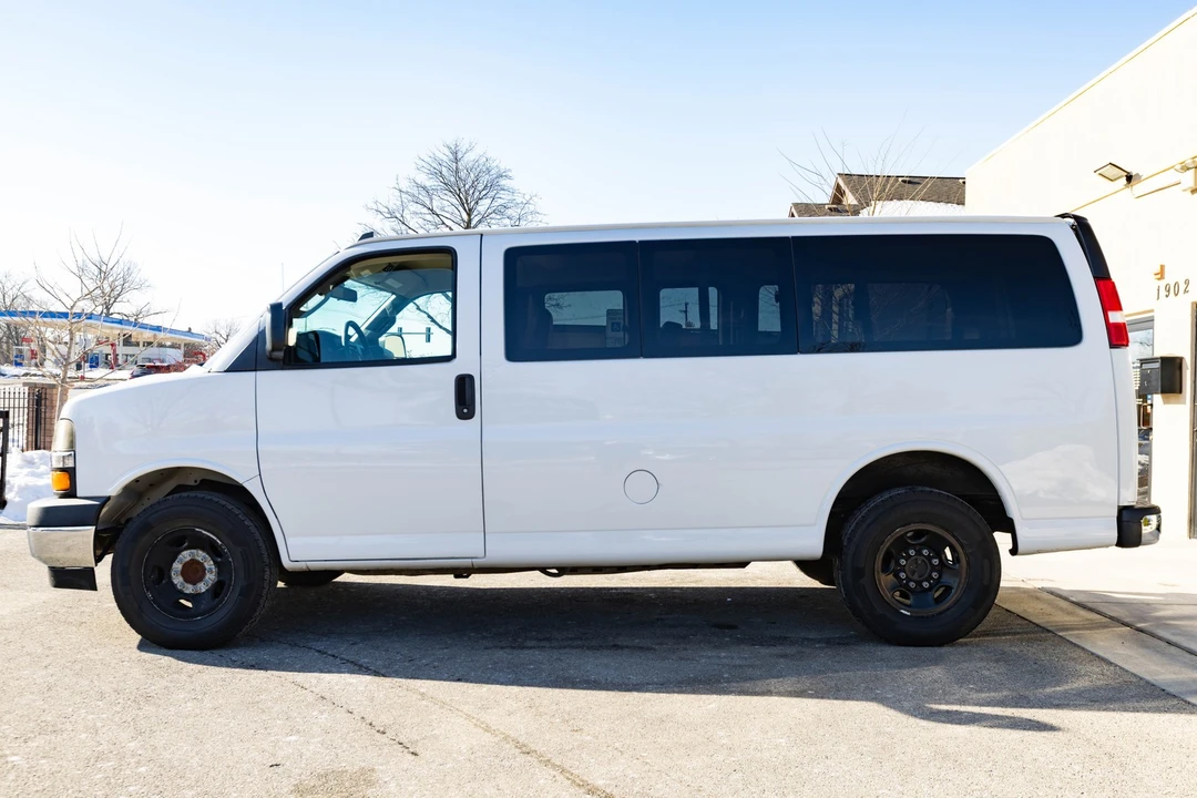 2020 Chevrolet Express - Image 2 of 21