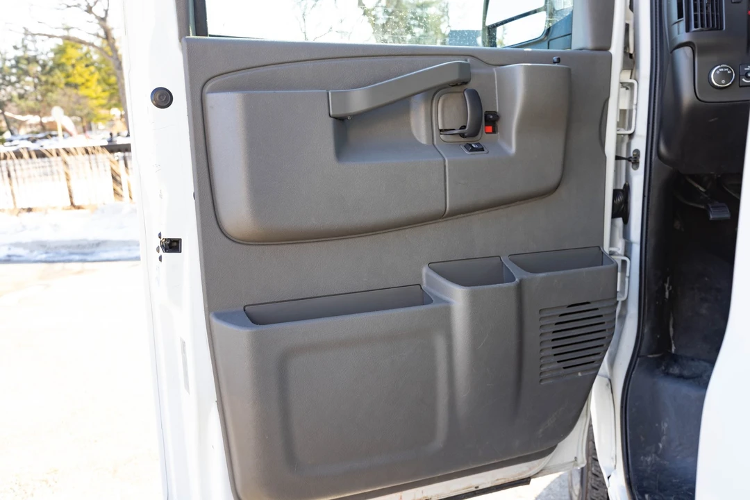 2020 Chevrolet Express - Image 21 of 21
