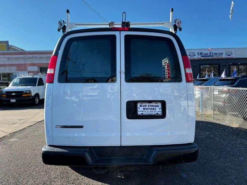 2020 Chevrolet Express - Image 9 of 12