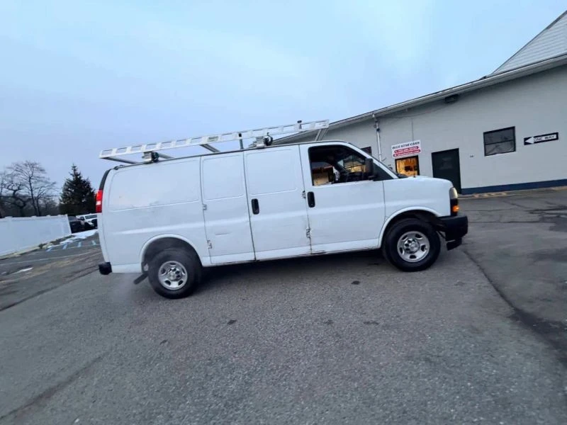 2020 Chevrolet Express - Image 9 of 12