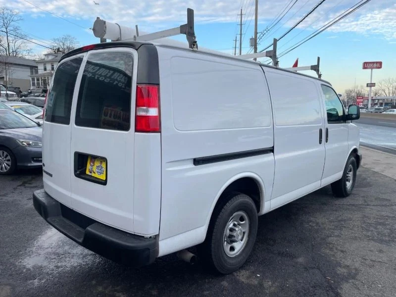 2020 Chevrolet Express - Image 8 of 12
