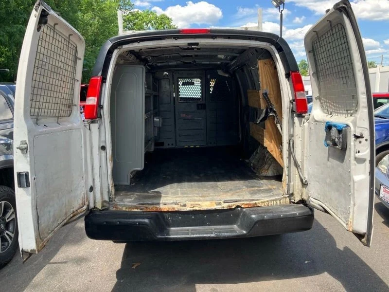 2020 Chevrolet Express - Image 5 of 12