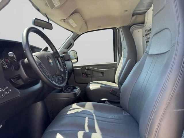 2020 Chevrolet Express - Image 17 of 21