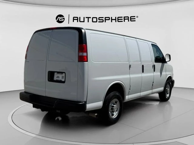 2020 Chevrolet Express - Image 10 of 21