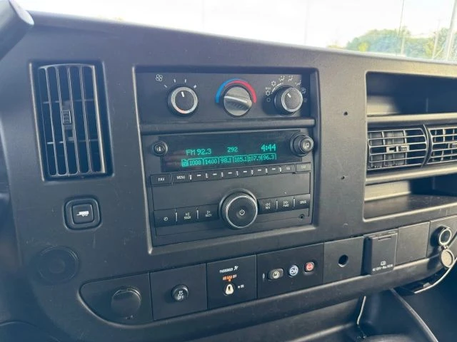 2020 Chevrolet Express - Image 13 of 16