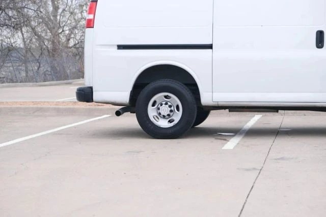 2020 Chevrolet Express - Image 8 of 21