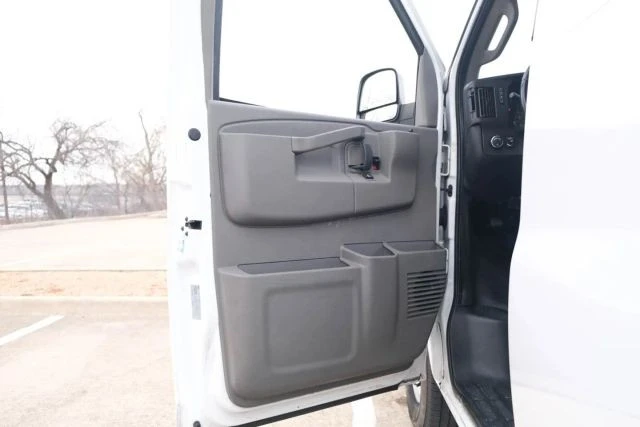2020 Chevrolet Express - Image 19 of 21