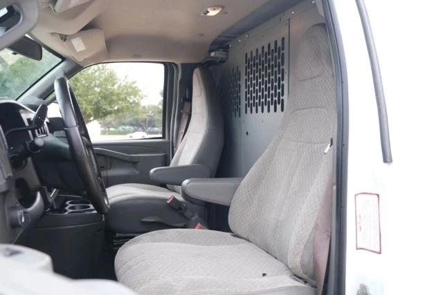2020 Chevrolet Express - Image 21 of 21