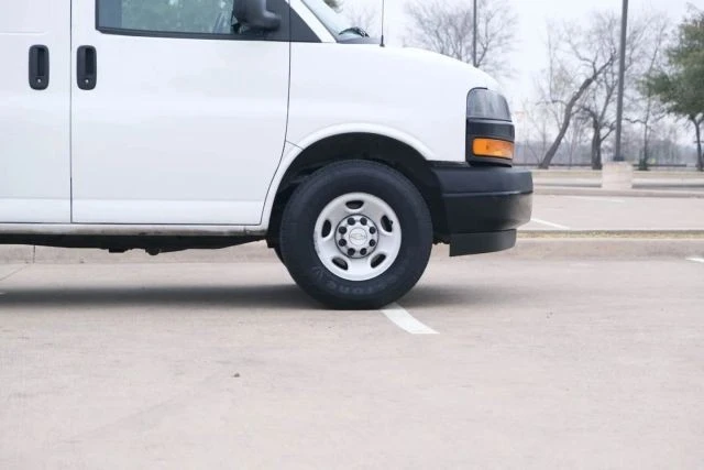 2020 Chevrolet Express - Image 9 of 21