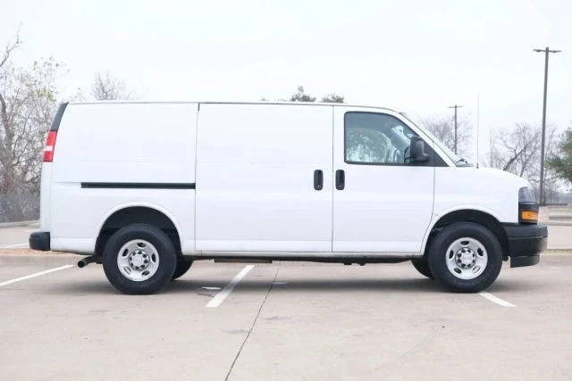 2020 Chevrolet Express - Image 7 of 21