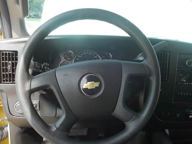 2020 Chevrolet Express - Image 17 of 21