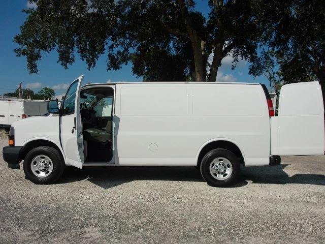 2020 Chevrolet Express - Image 9 of 21