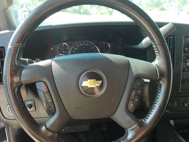 2020 Chevrolet Express - Image 14 of 21