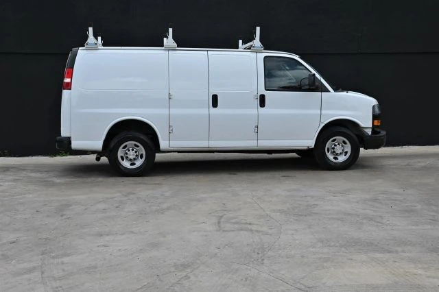 2020 Chevrolet Express - Image 5 of 13