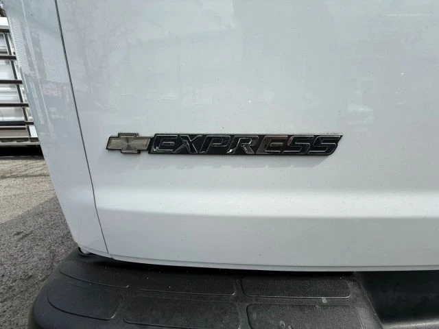 2020 Chevrolet Express - Image 5 of 21