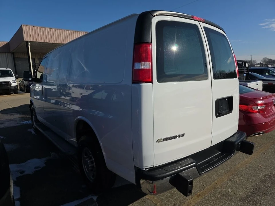 2020 Chevrolet Express - Image 4 of 4