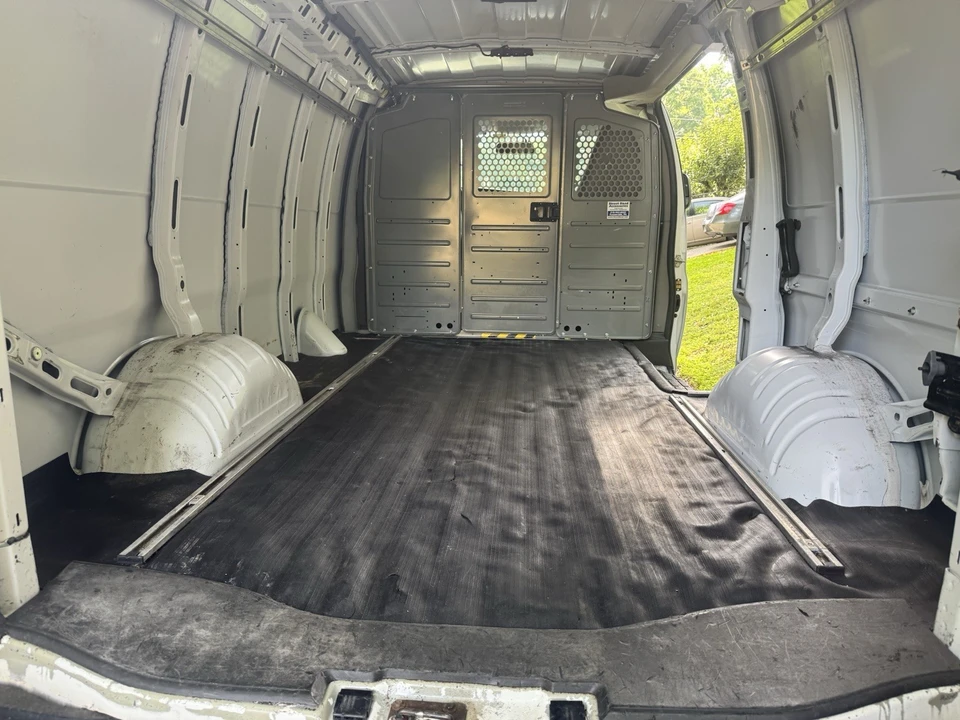 2020 Chevrolet Express - Image 2 of 6