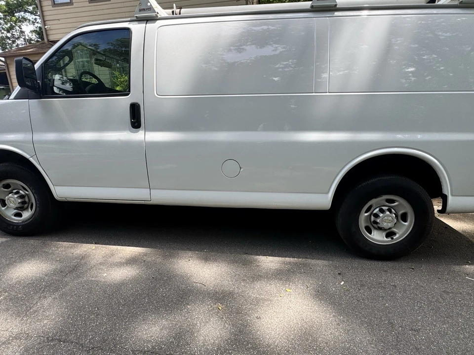 2020 Chevrolet Express - Image 6 of 6