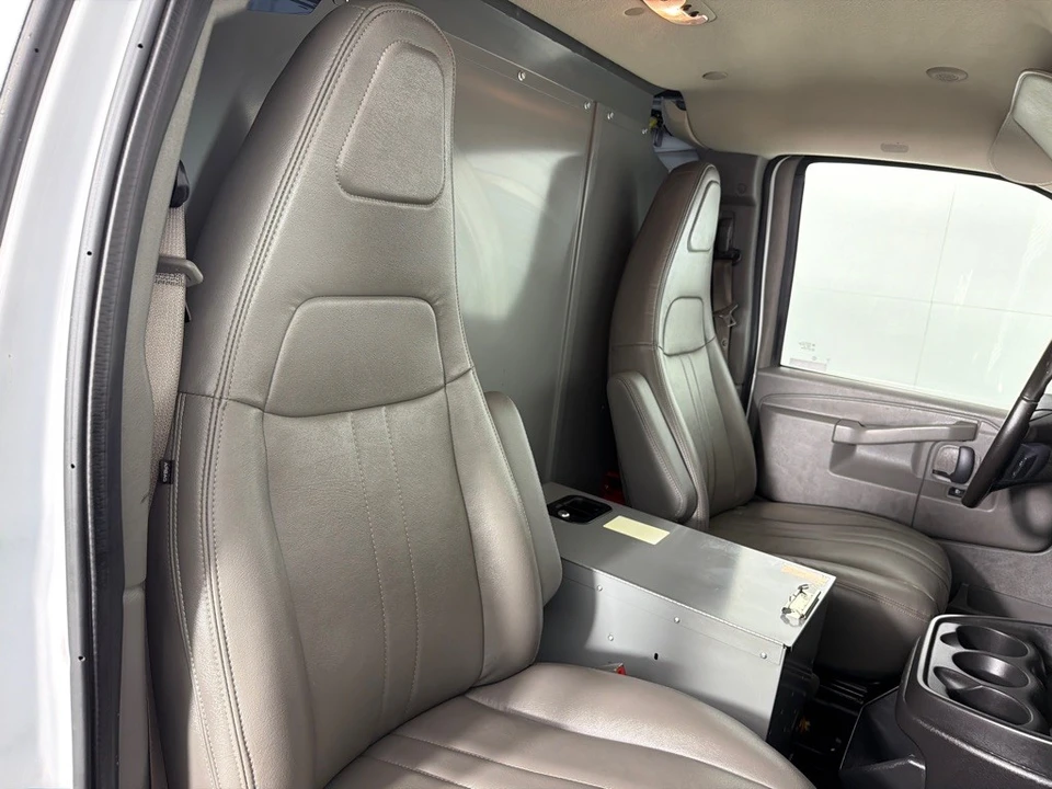 2020 Chevrolet Express - Image 19 of 21